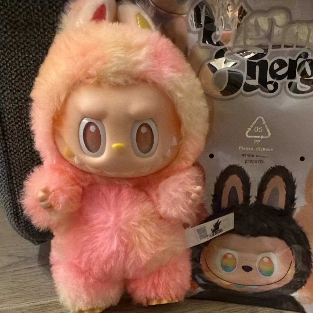 POP MART THE MONSTERS (LABUBU) Big into Energy Series Plush Pendant LOYALTY