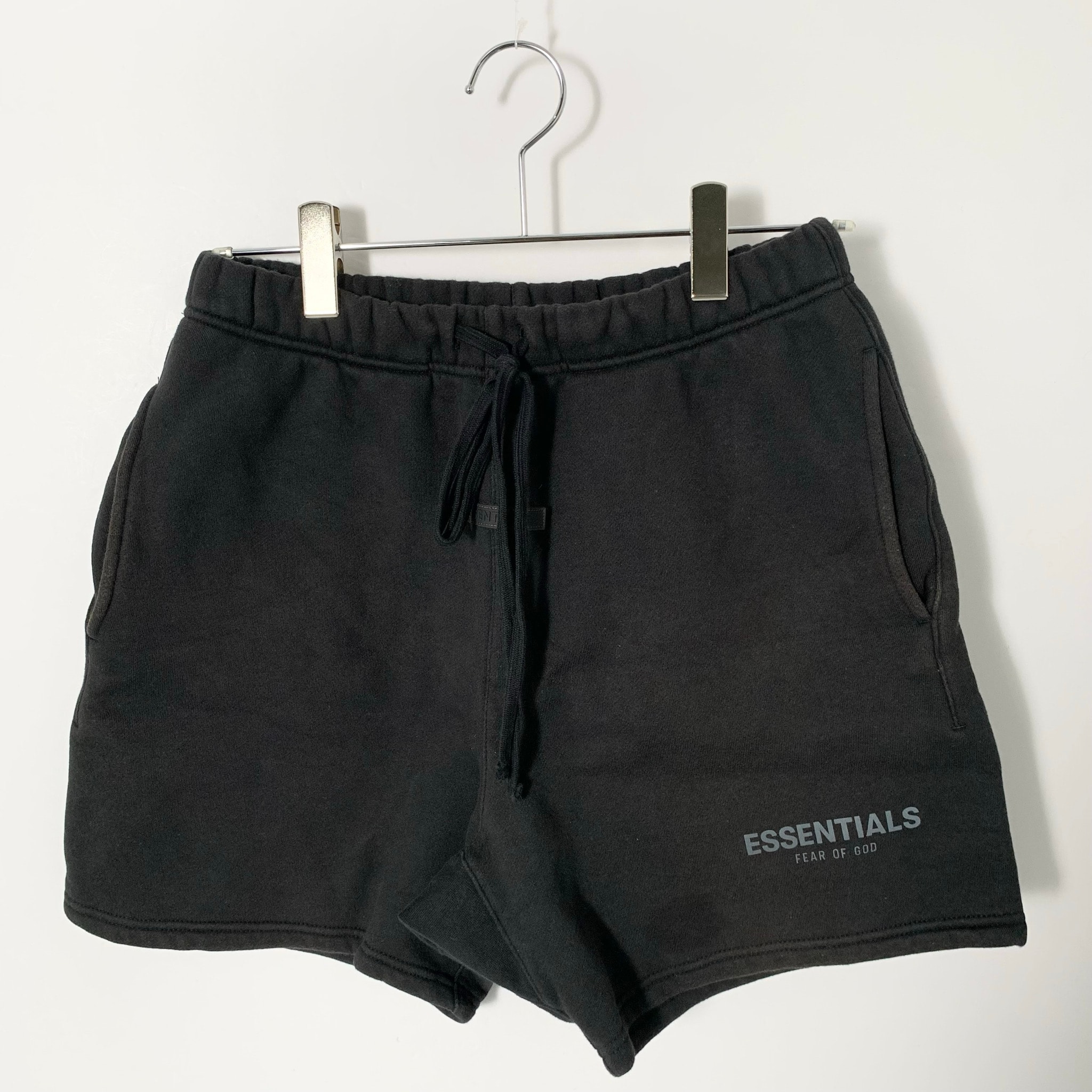 FEAR OF GOD ESSENTIALS Sweatshort "Stretch Limo"