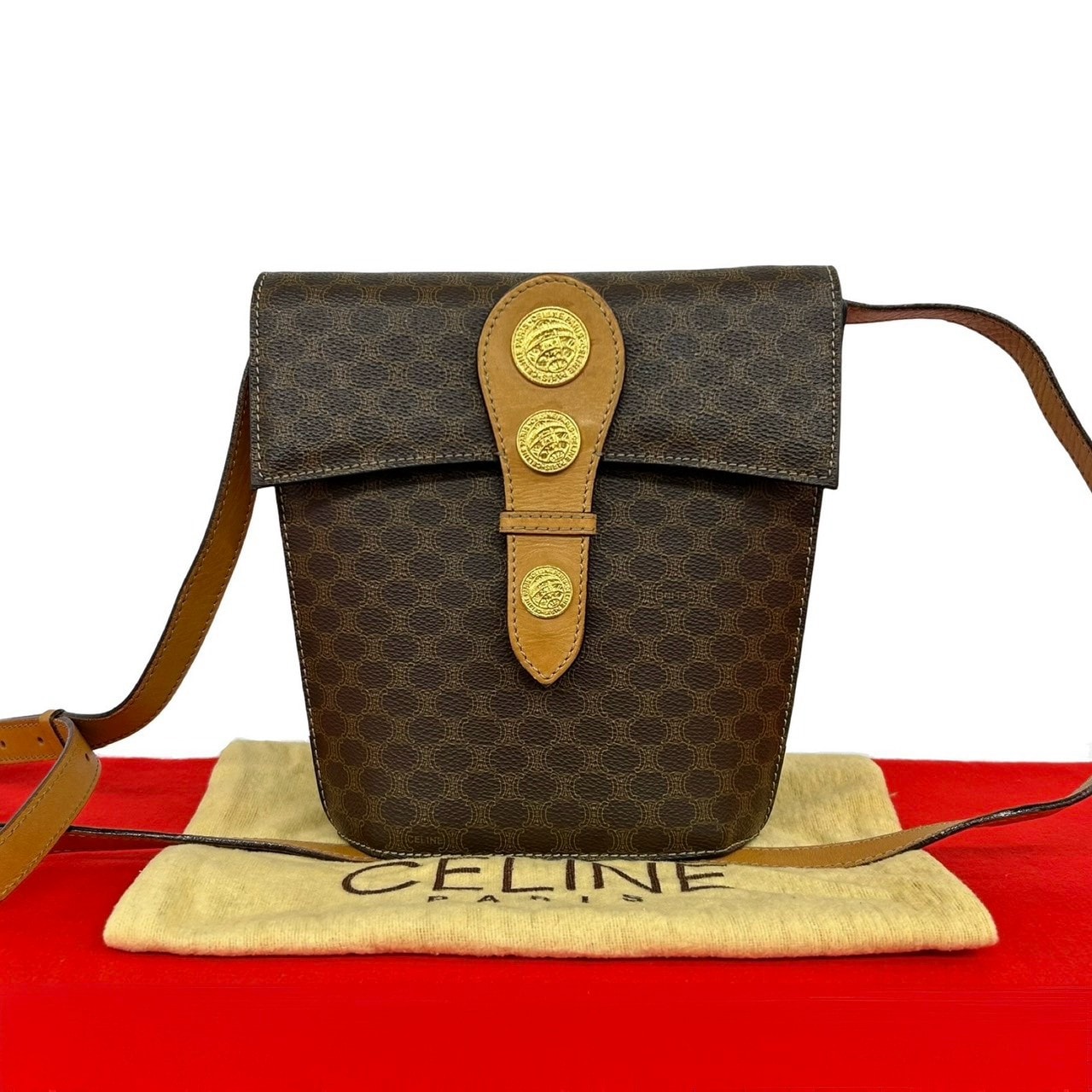 CELINE セリーヌ マカダム ブラゾン トリオンフ 柄 メダル コイン モチーフ 金具 レザー PVC ショルダーバッグ ブラウン
21720