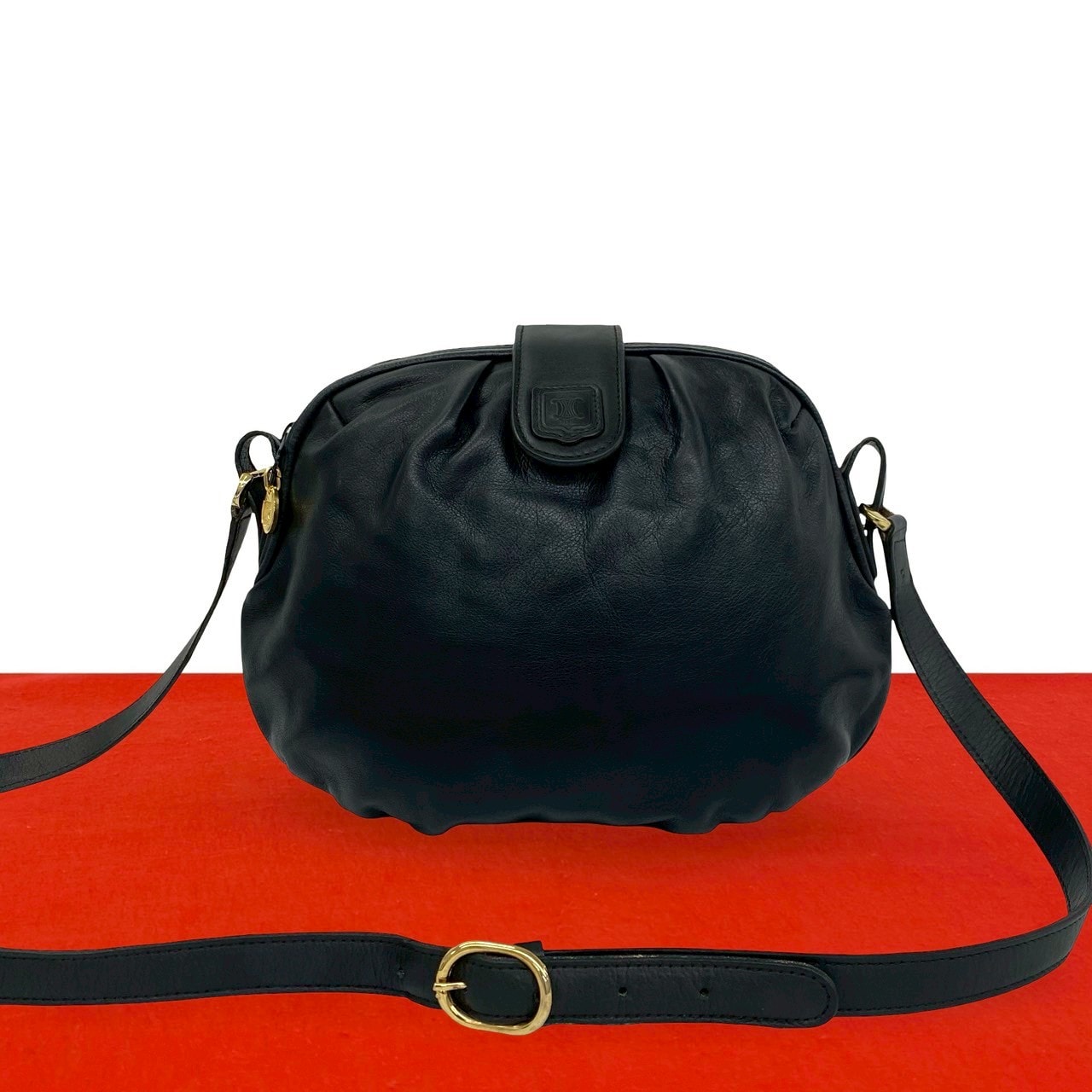 CELINE セリーヌ トリオンフ ロゴ レザー ショルダーバッグ ブラック
477-4