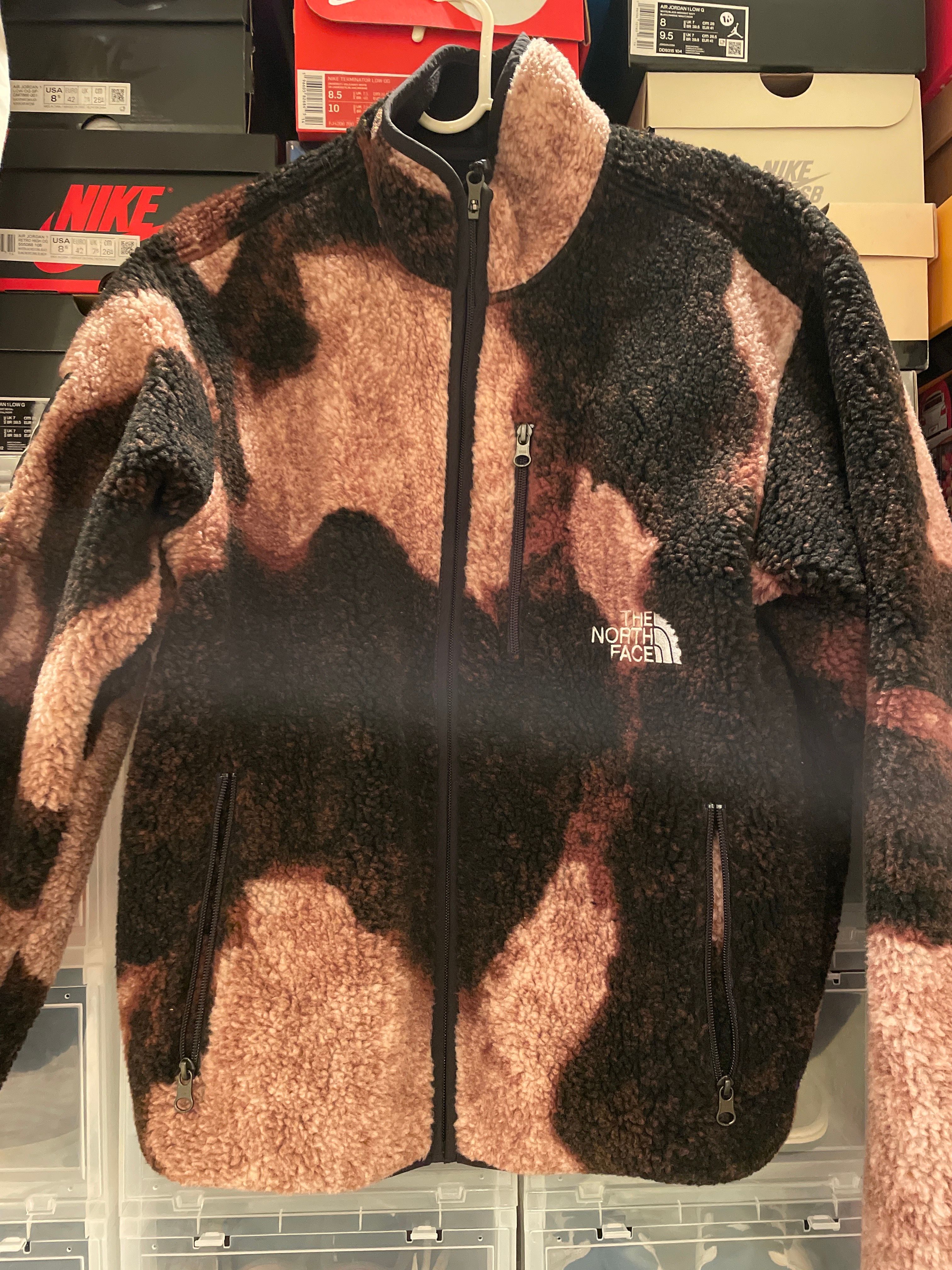 Supreme x The North Face Bleached Denim Print Fleece Jacket "Black"