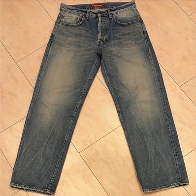 Supreme Distressed Loose Fit Selvedge Jean "Washed Indigo" (24SS)