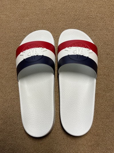 MONCLER モンクレール BASILE バジーレ シャワーサンダル ホワイト 44(29cm) 新品未使用 正規品