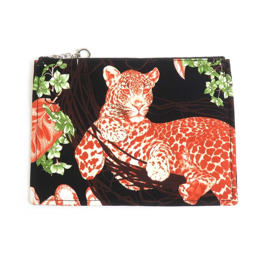 サルヴァトーレフェラガモ Salvatore Ferragamo ポーチ ナイロン ブラック/マルチカラー シルバー レディース【中古】 e60365f