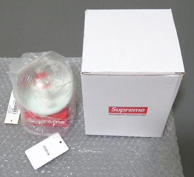 Supreme Snowman Snowglobe Supreme Snowman Snowglobe