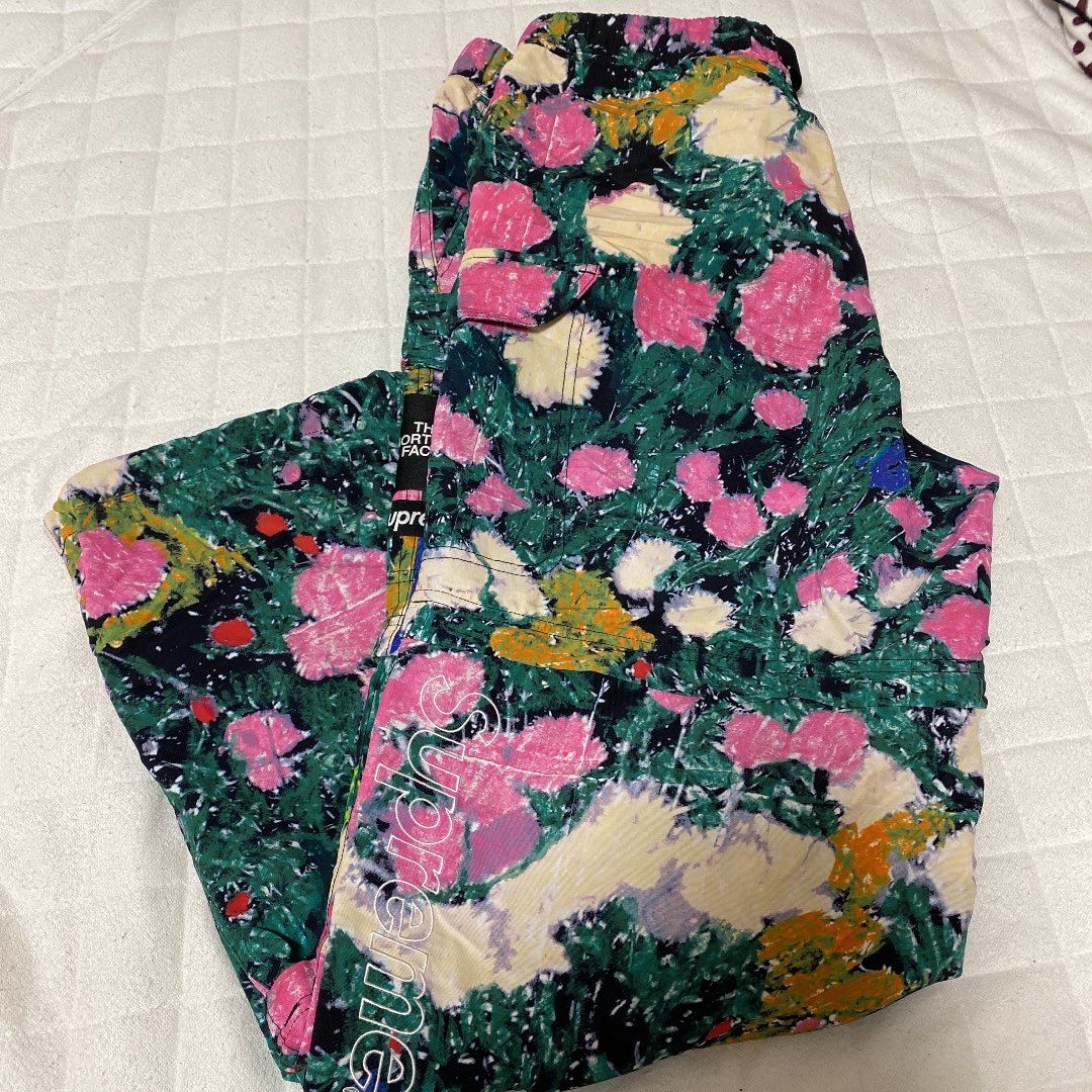 Supreme x The North Face Trekking Zip-Off Belted Pant "Flowers"