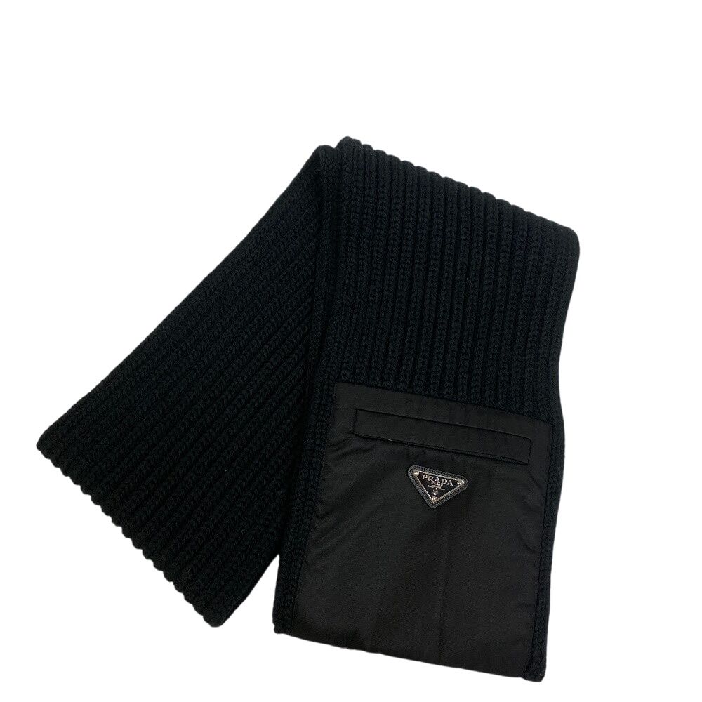 プラダ PRADA マフラー 三角プレート Re-Nylon ブラック