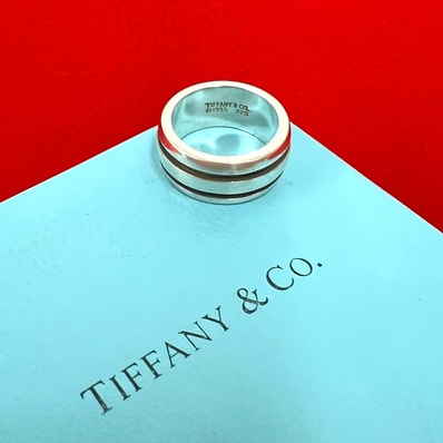 TIFFANY&Co. ティファニー グルーブド ダブル ライン リング シルバー925 リング・指輪 11号 シルバー
74389