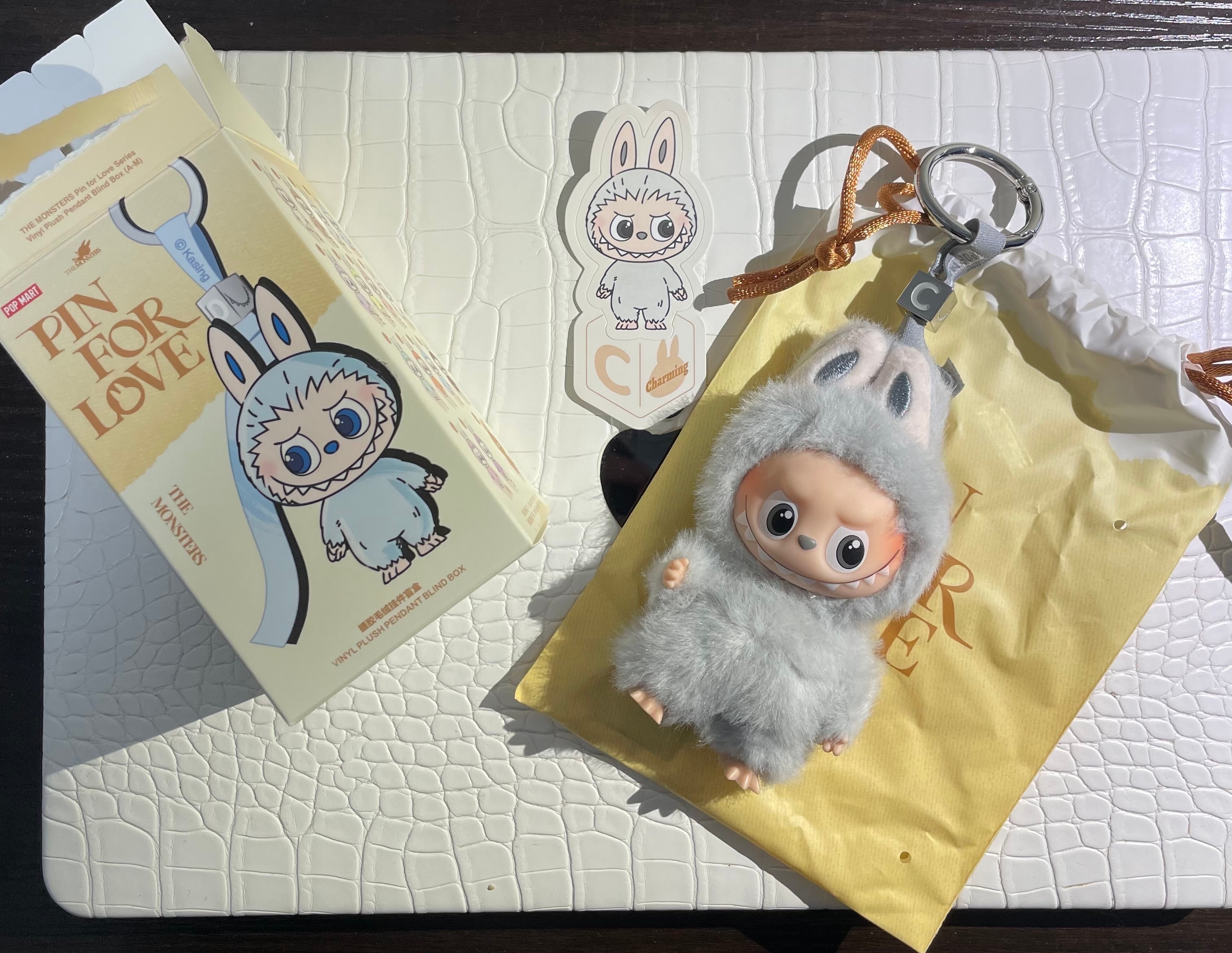 POP MART THE MONSTERS (LABUBU) Pin for Love Series-Vinyl Plush Pendant (A-M) C