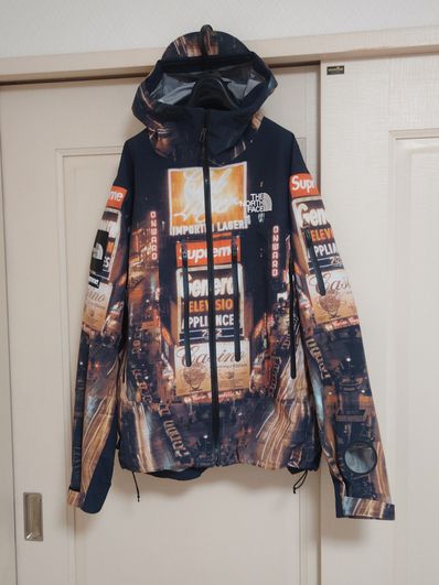 Supreme x The North Face Taped Seam Shell Jacket "Times square" NP52207I x NF0A82RK