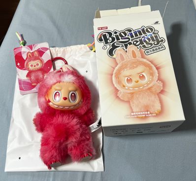 POP MART THE MONSTERS (LABUBU) Big into Energy Series Plush Pendant LOVE