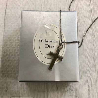 クリスチャン ディオール ネックレス クロス シルバー