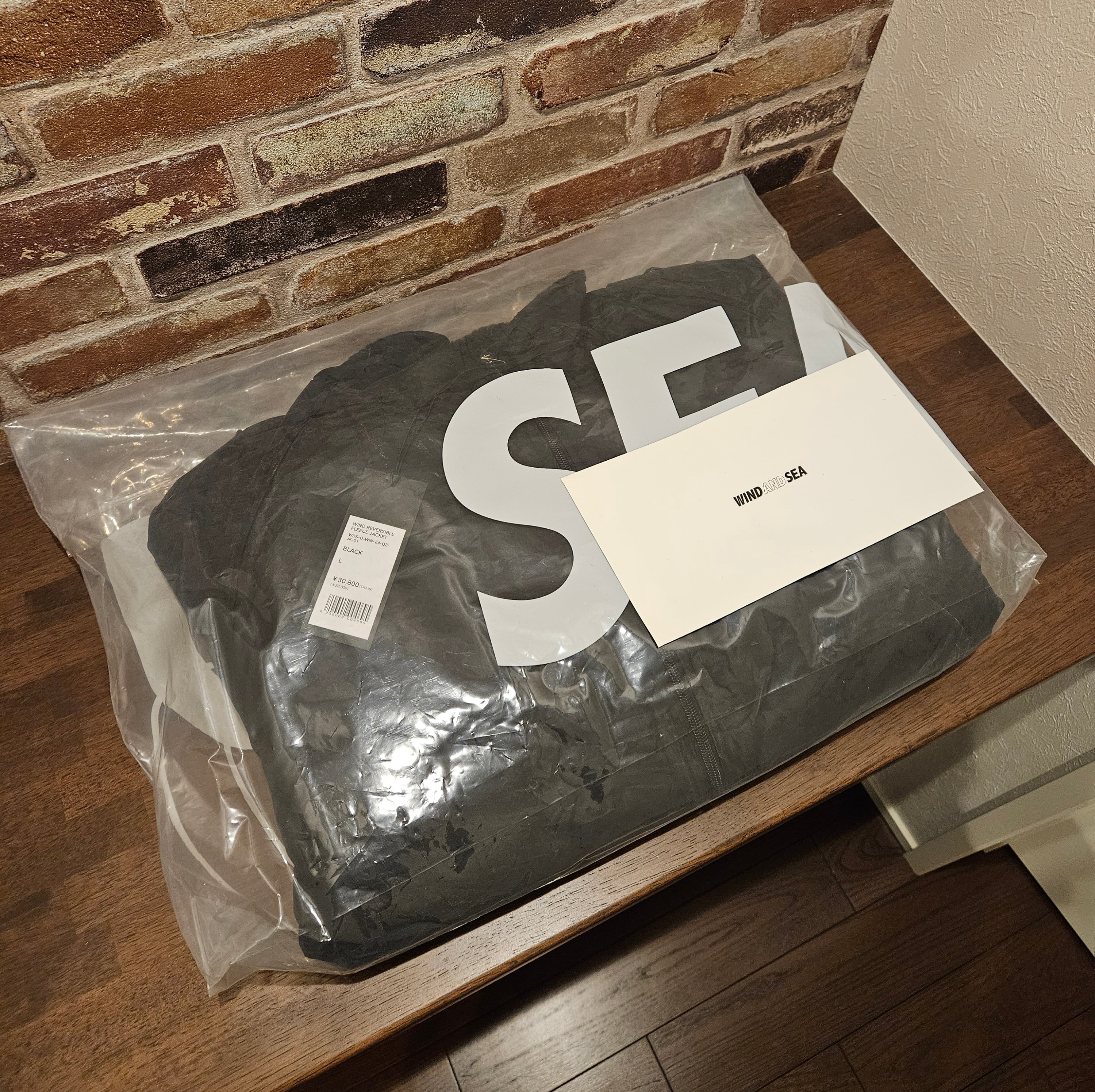 ウィンダンシー ウィンド リバーシブル フリース ジャケット "ブラック"