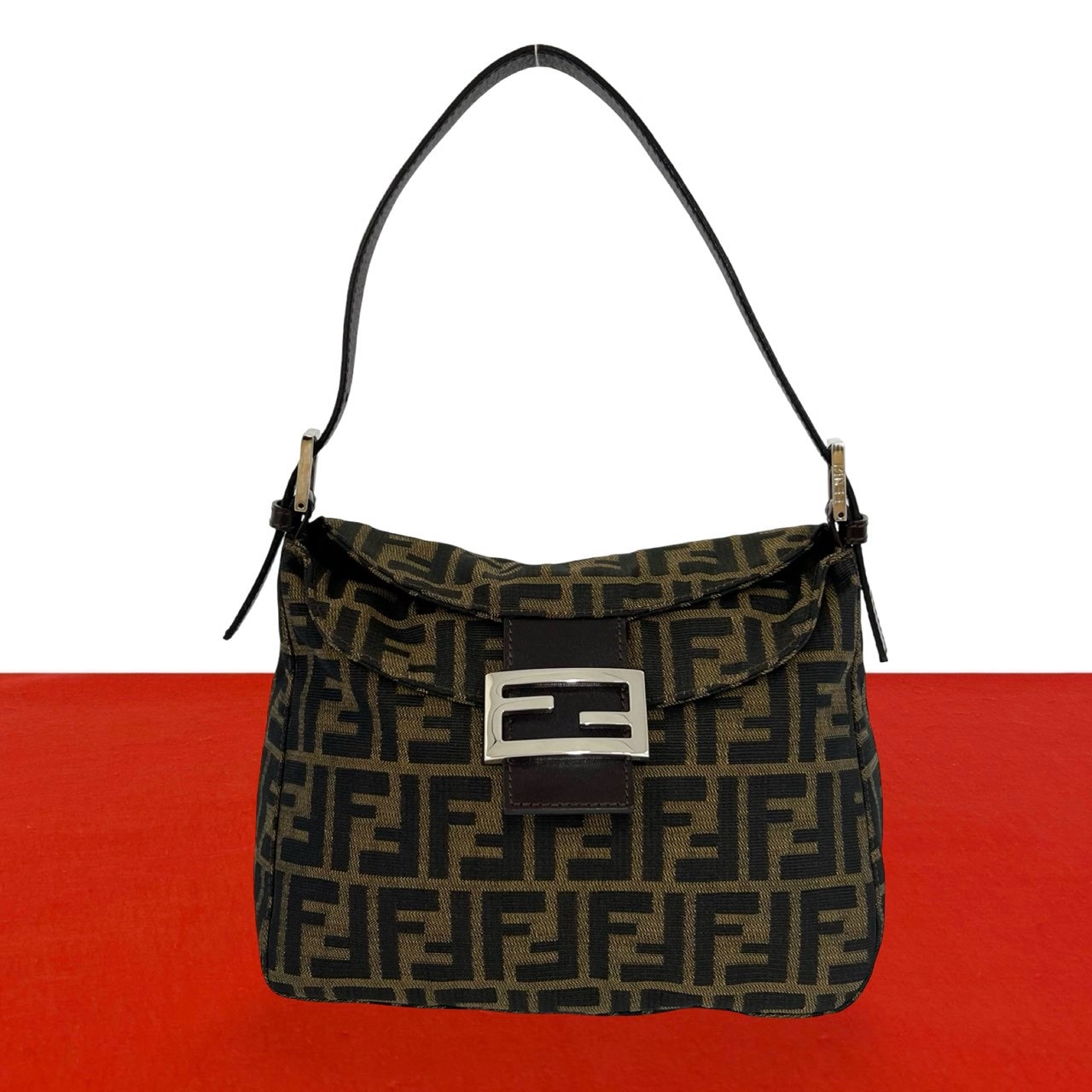 FENDI フェンディ ズッカ FF 柄 キャンバス レザー ショルダーバッグ ブラウン
 16461