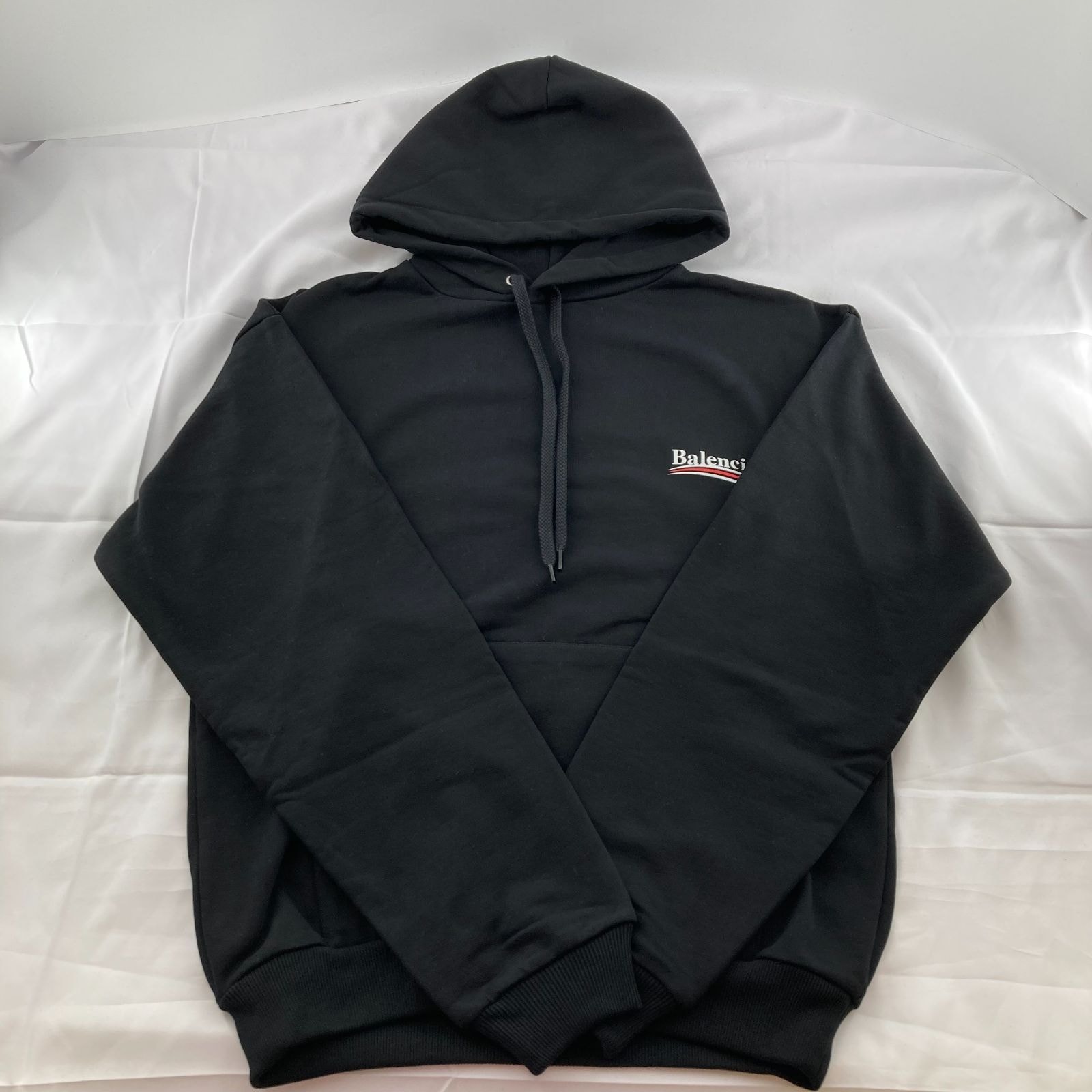 BALENCIAGA(バレンシアガ) キャンペーンロゴ プルオーバーパーカー XS 556145 ブラック