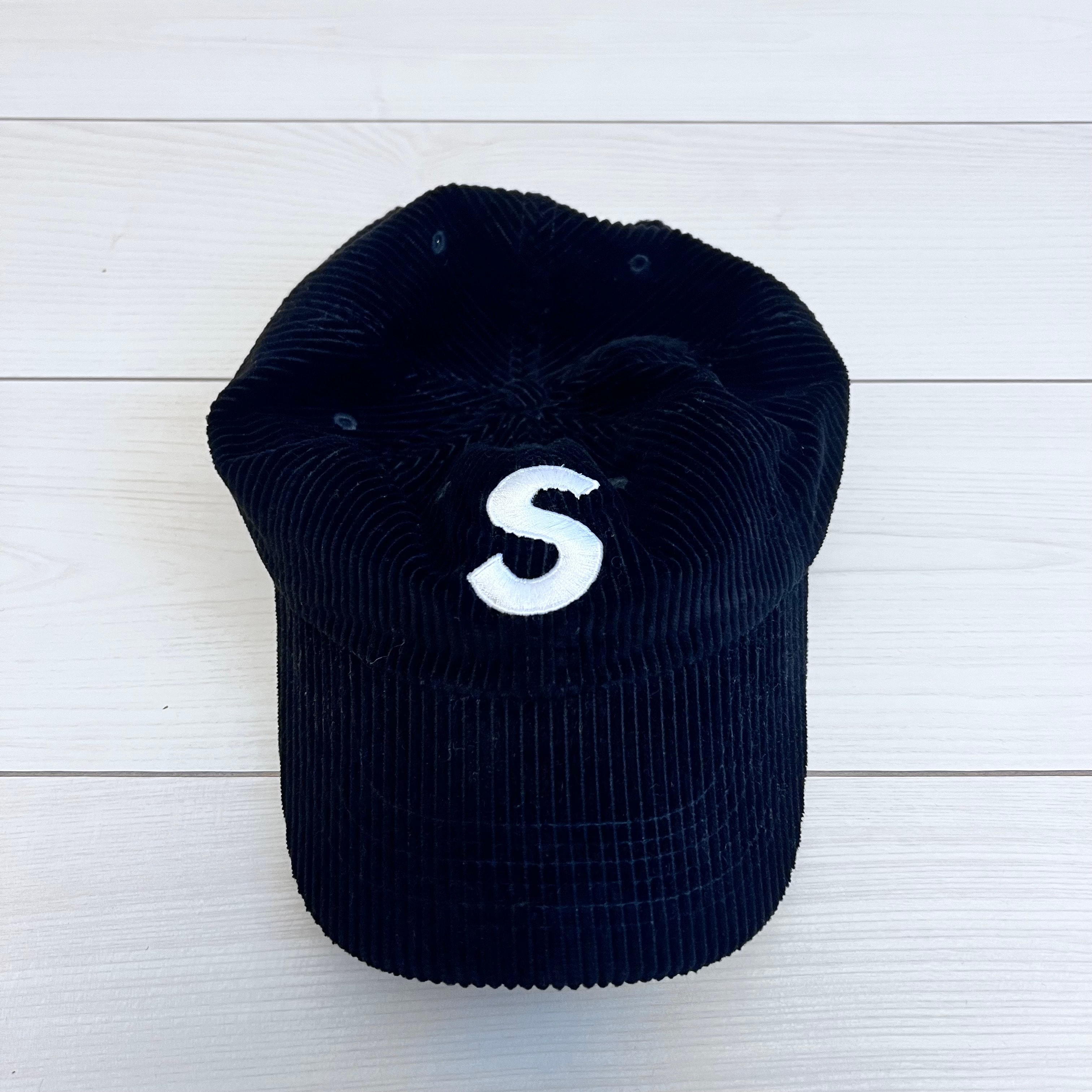 Supreme Corduroy S Logo 6-Panel "Black"
