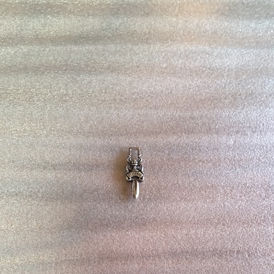 Chrome Hearts #5 Dagger Charm Zip 1 "Silver"