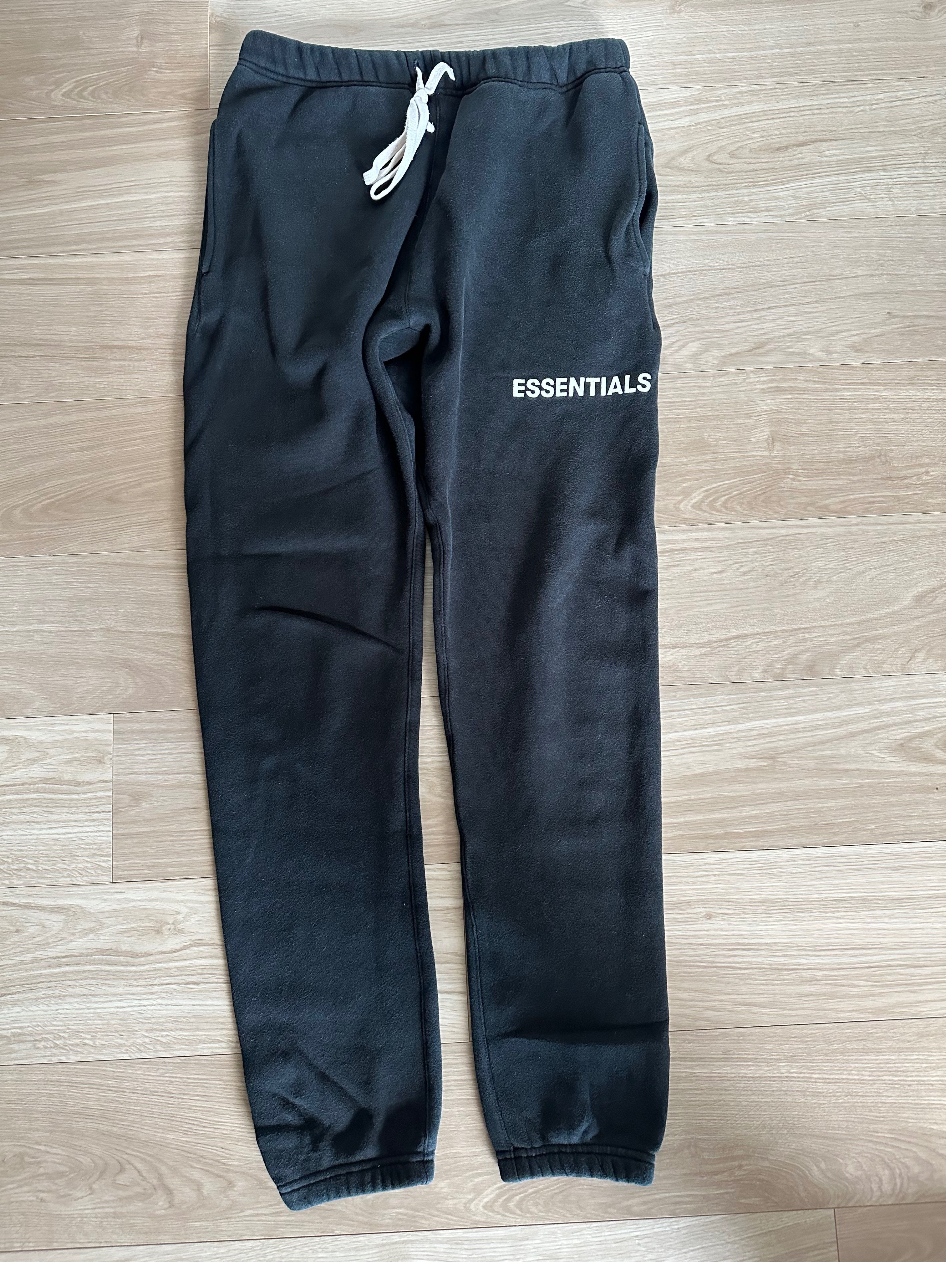 FEAR OF GOD Essentials Graphic Sweatpants "Black"