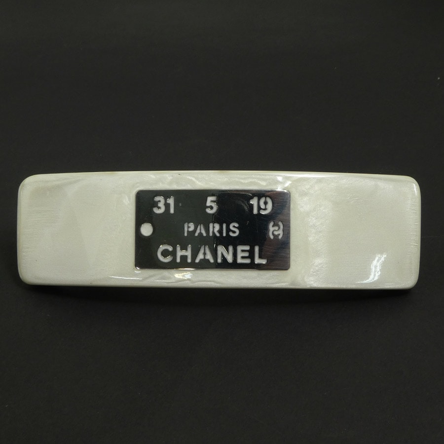 シャネル CHANEL バレッタ レジン/メタル オフホワイト/シルバー レディース【中古】 e62088a
