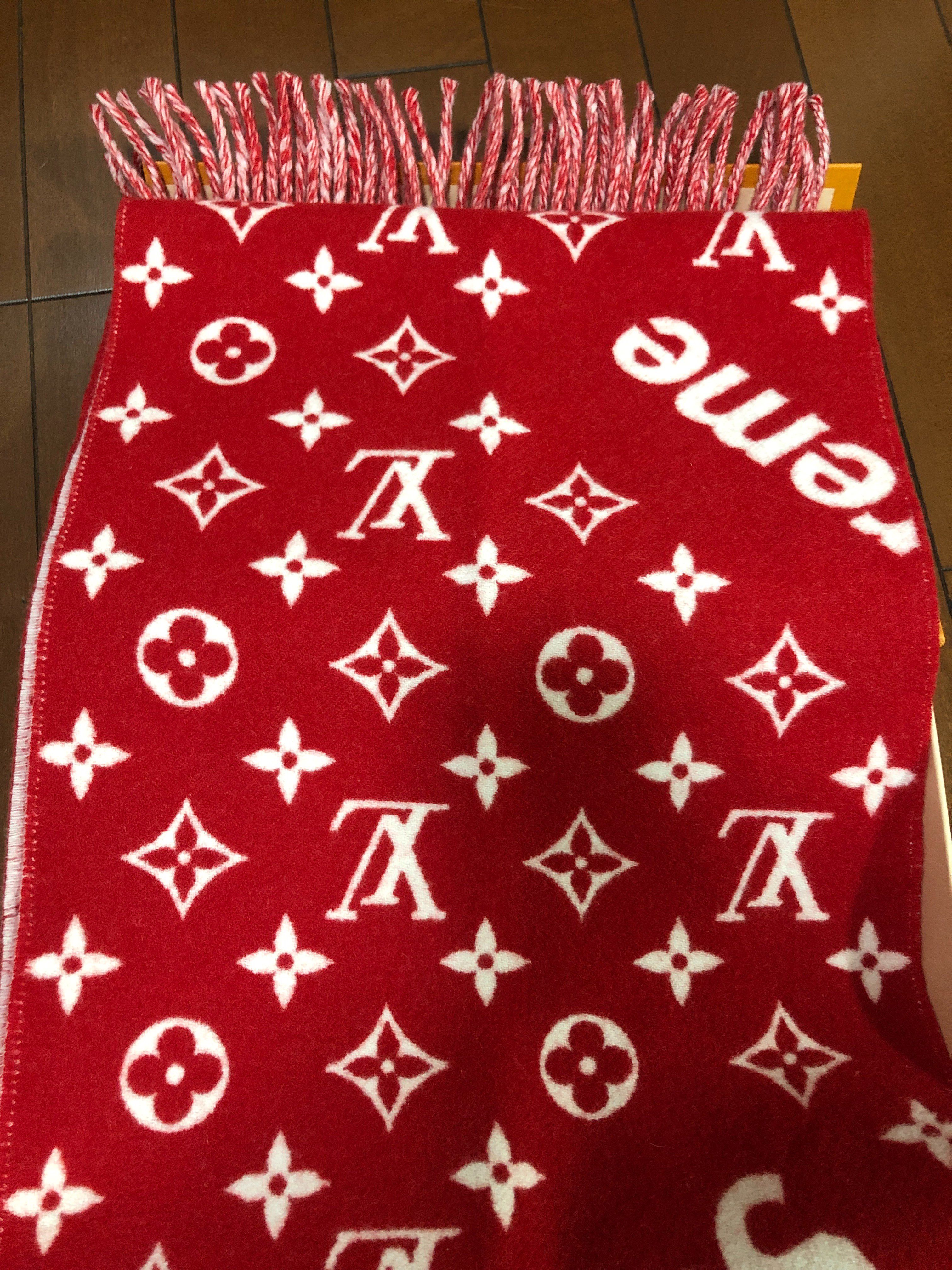 Louis Vuitton x Supreme Monogram Scarf "Red"