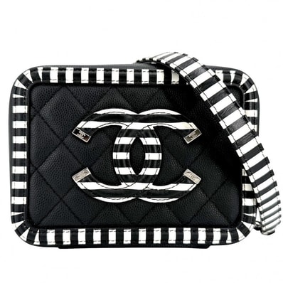 CHANEL シャネル ショルダーバッグ マトラッセ CCフィリグリー ミニ ストライプ 肩掛け 斜め掛け チェーン スクエア キャビアスキン ブラック 黒 ゴールド金具 レディース【中古品】
