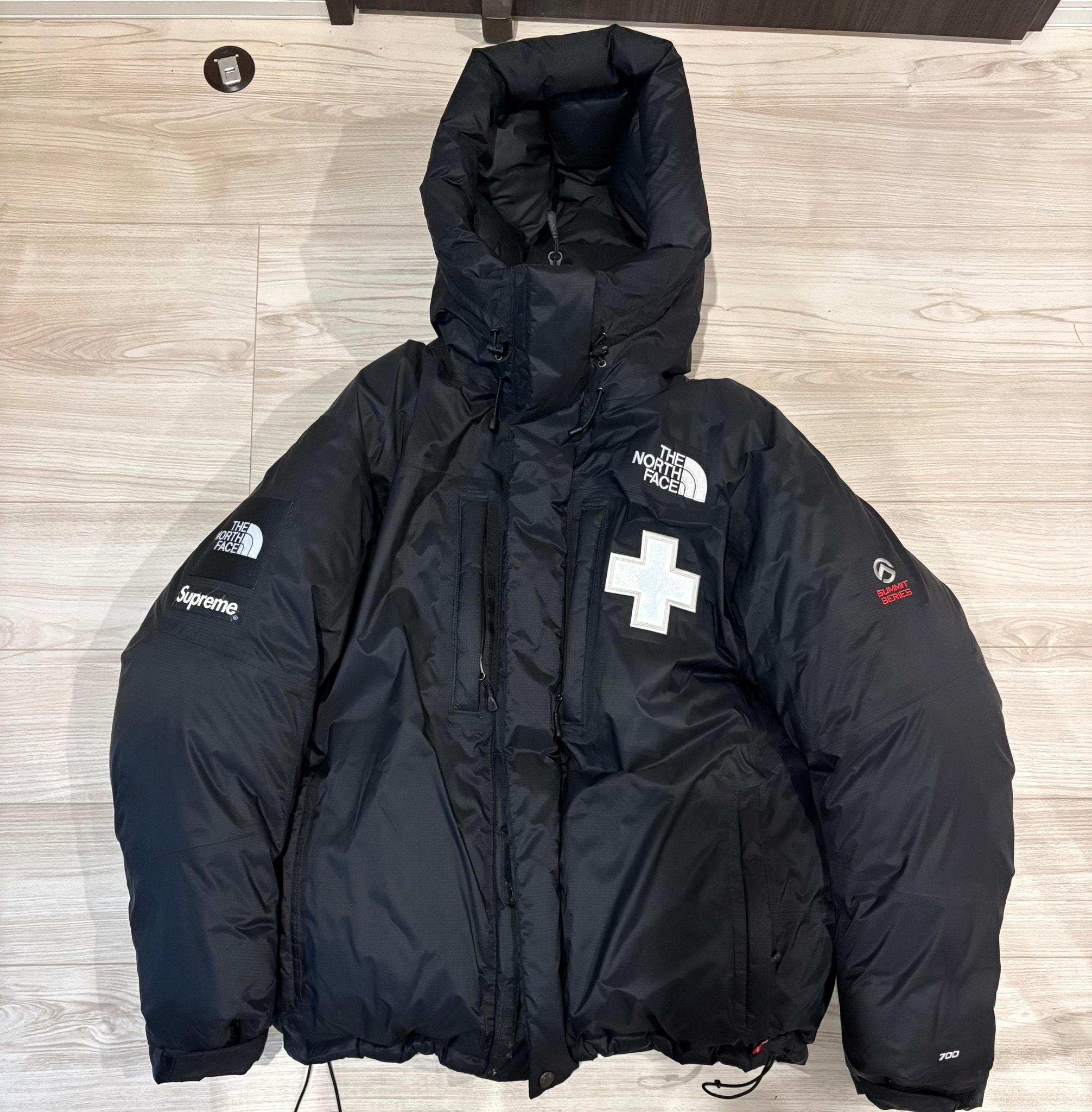Supreme x The North Face Summit Series Rescue Baltoro Jacket "Black"