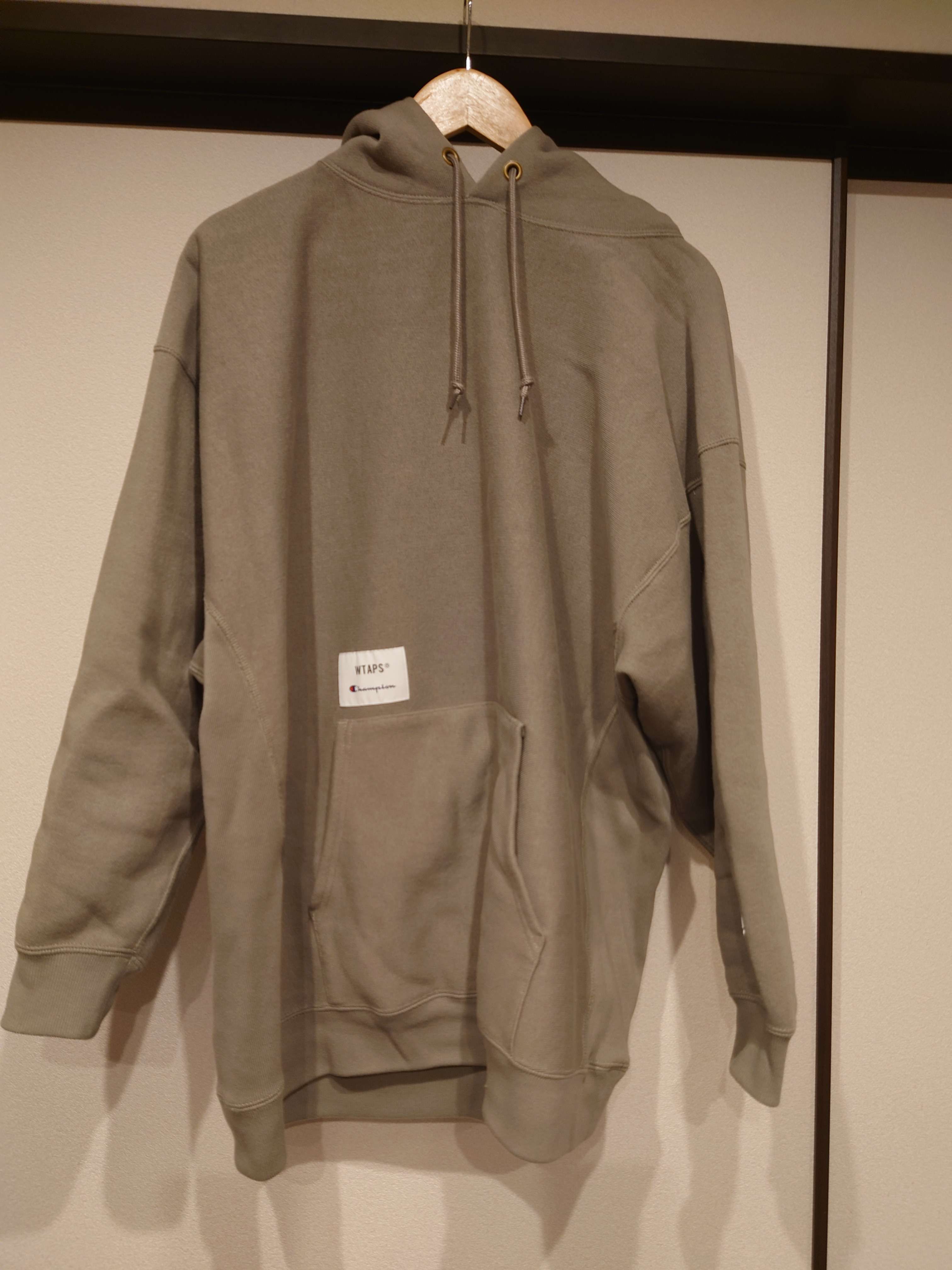Wtaps ACADEMY / HOODED / COTTON. CHAMPION. REVERSE WEAVE "Olive Drab"(672)