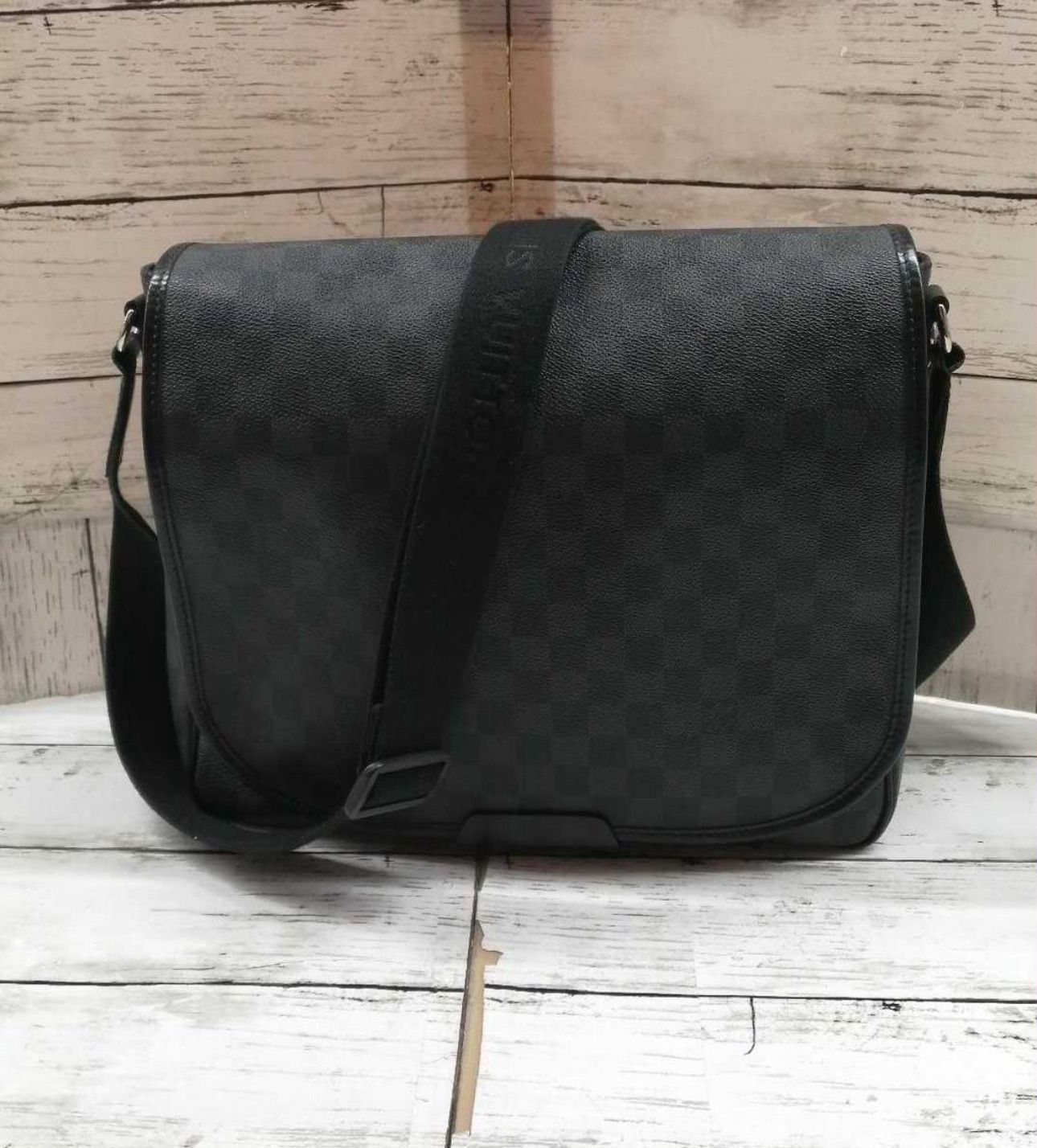 Louis Vuitton Damier Graphite Daniel MM