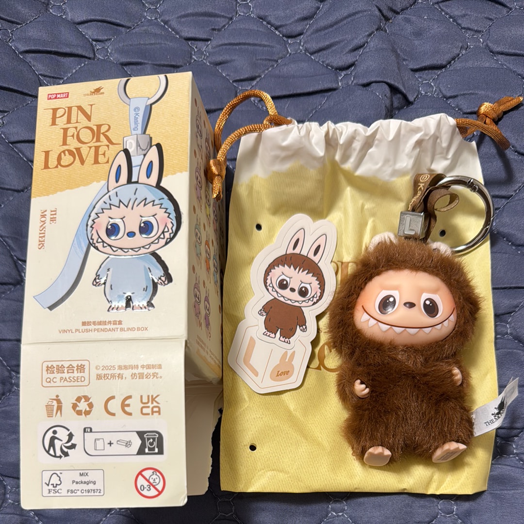 POP MART THE MONSTERS (LABUBU) Pin for Love Series-Vinyl Plush Pendant (A-M) L