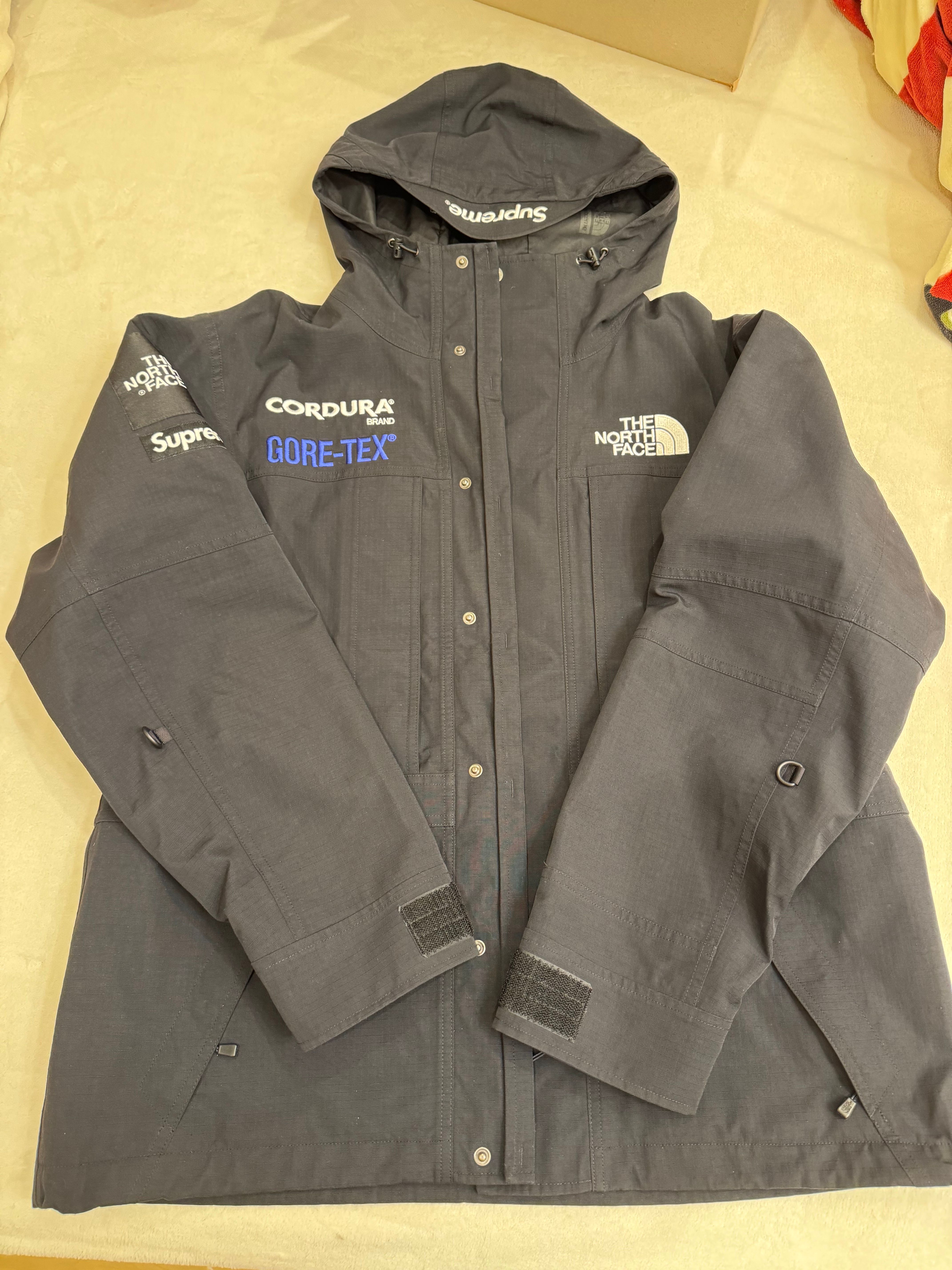 Supreme x The North Face Expedition Jacket "Black"