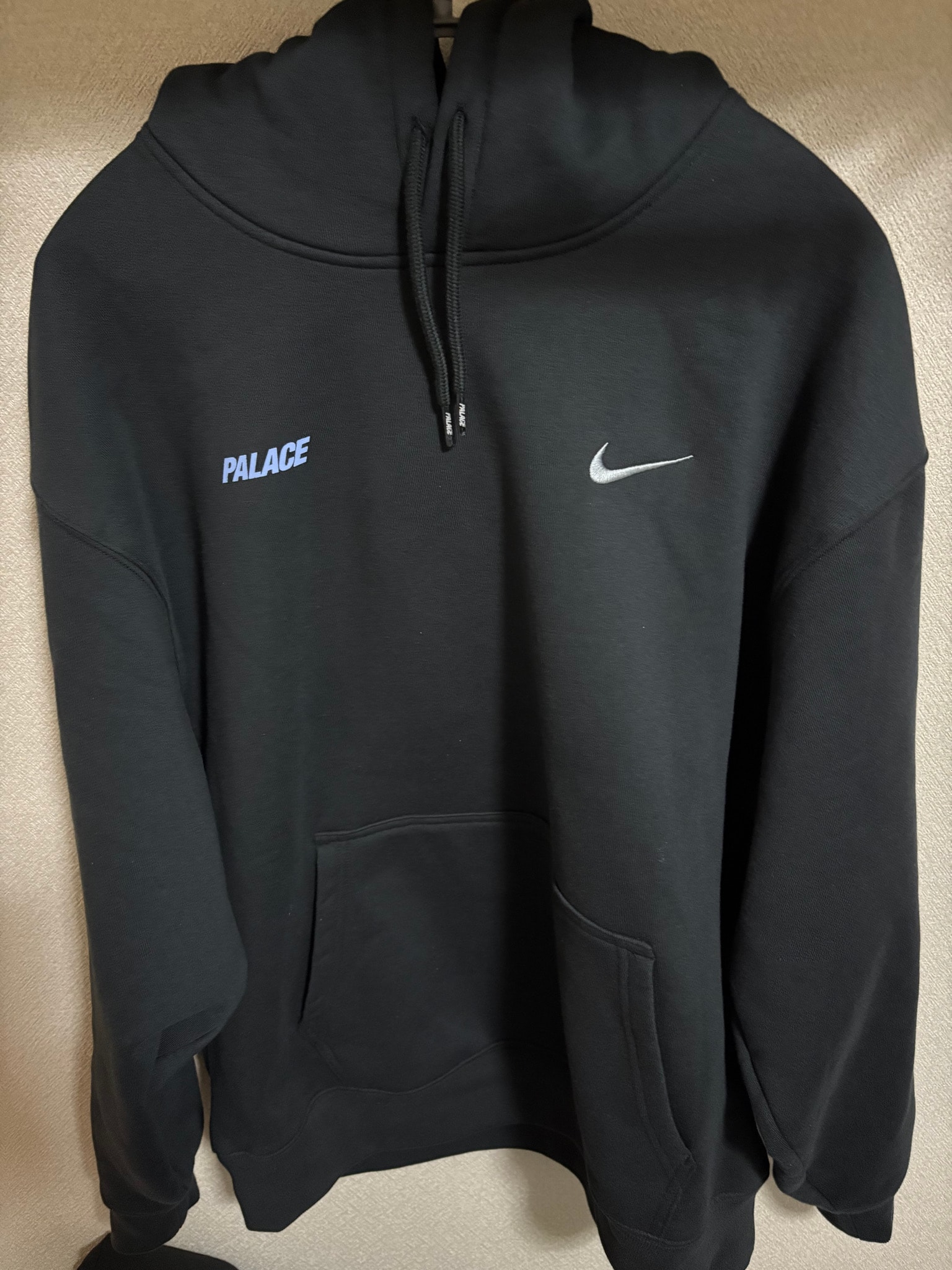 PALACE x Nike Font Swoosh Hood "Black"