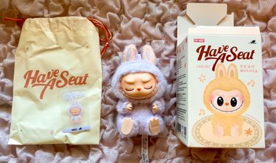 POP MART THE MONSTERS (LABUBU) Have a Seat Plush Series ZIZI