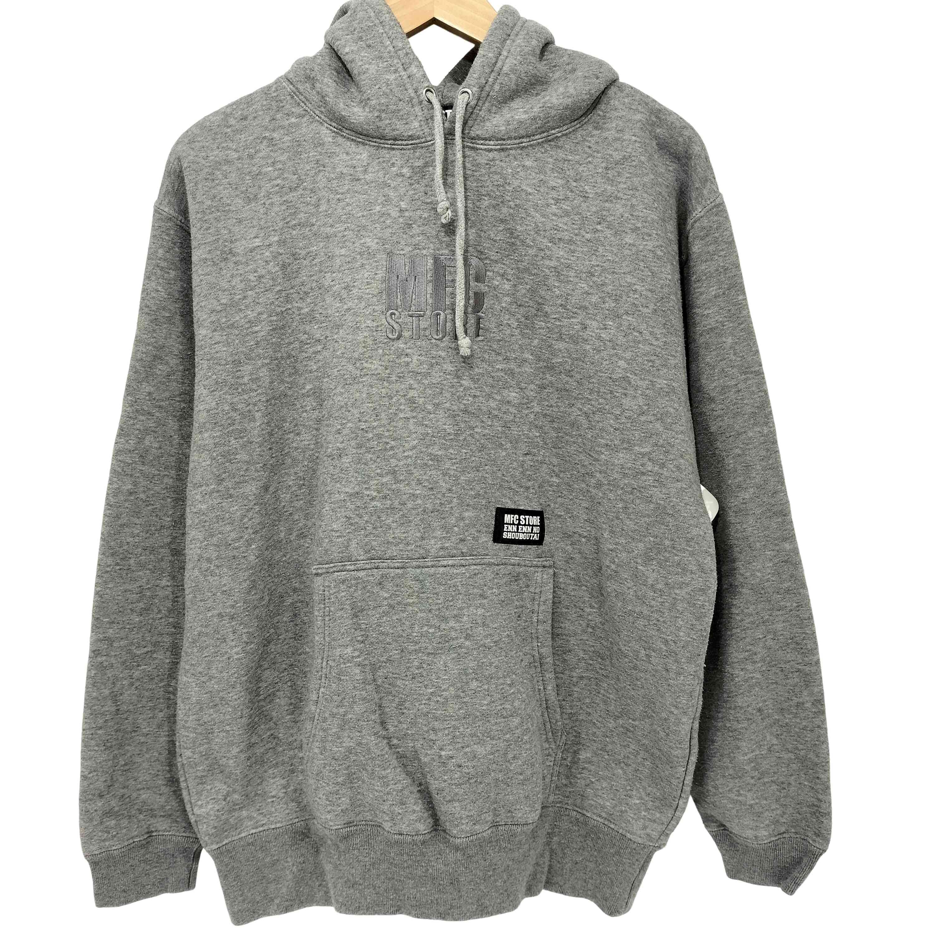 ロゴ刺繍 バックプリント 消防隊アニメコラボ HOODED TYPE1【1136067226592】