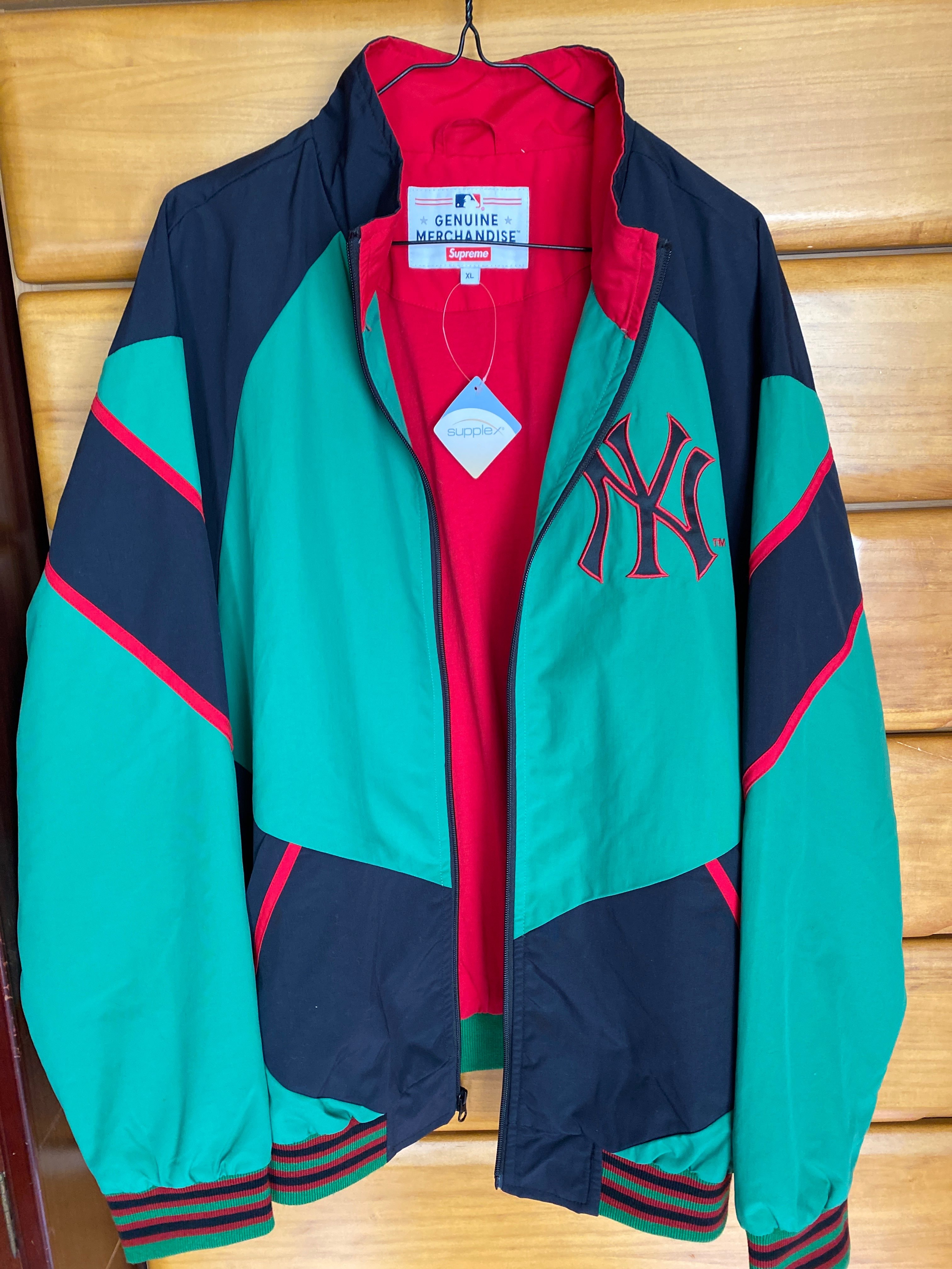 Supreme New York YankeesTM Track Jacket "Green"