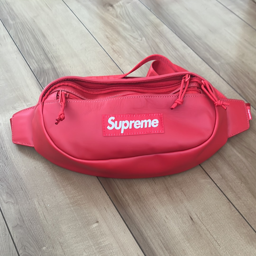 Supreme Leather Waist Bag 