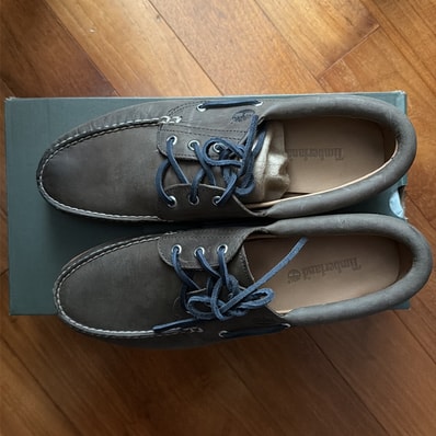 AUTHENTIC HANDSEWN BOAT SHOE