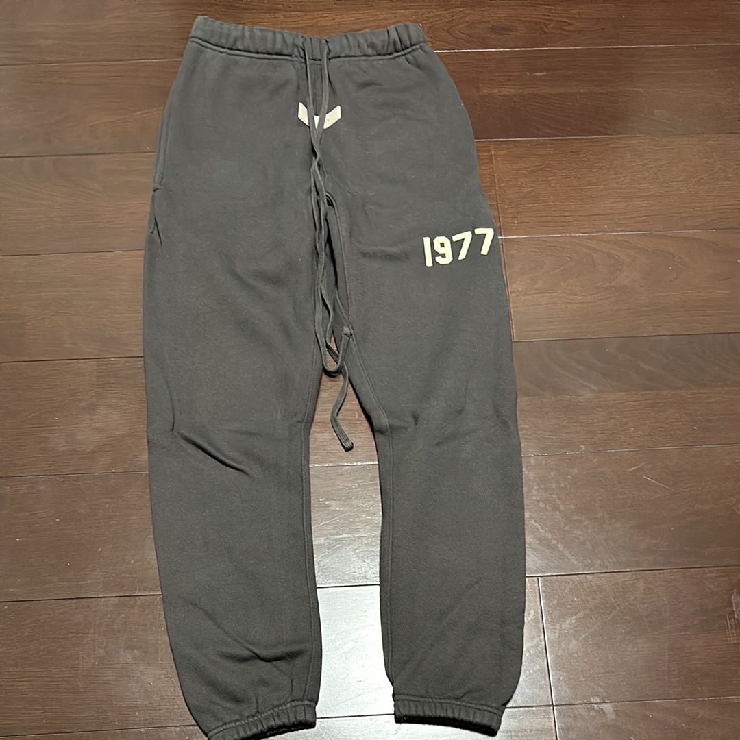 FEAR OF GOD ESSENTIALS RELAXED SWEATPANTS MENS "Iron"