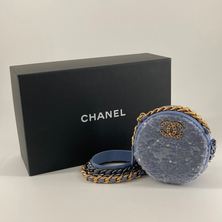 CHANEL(シャネル) シャネル19 スパンコール付 ショルダー バッグ 30番台 ショルダーバッグ ブルー
