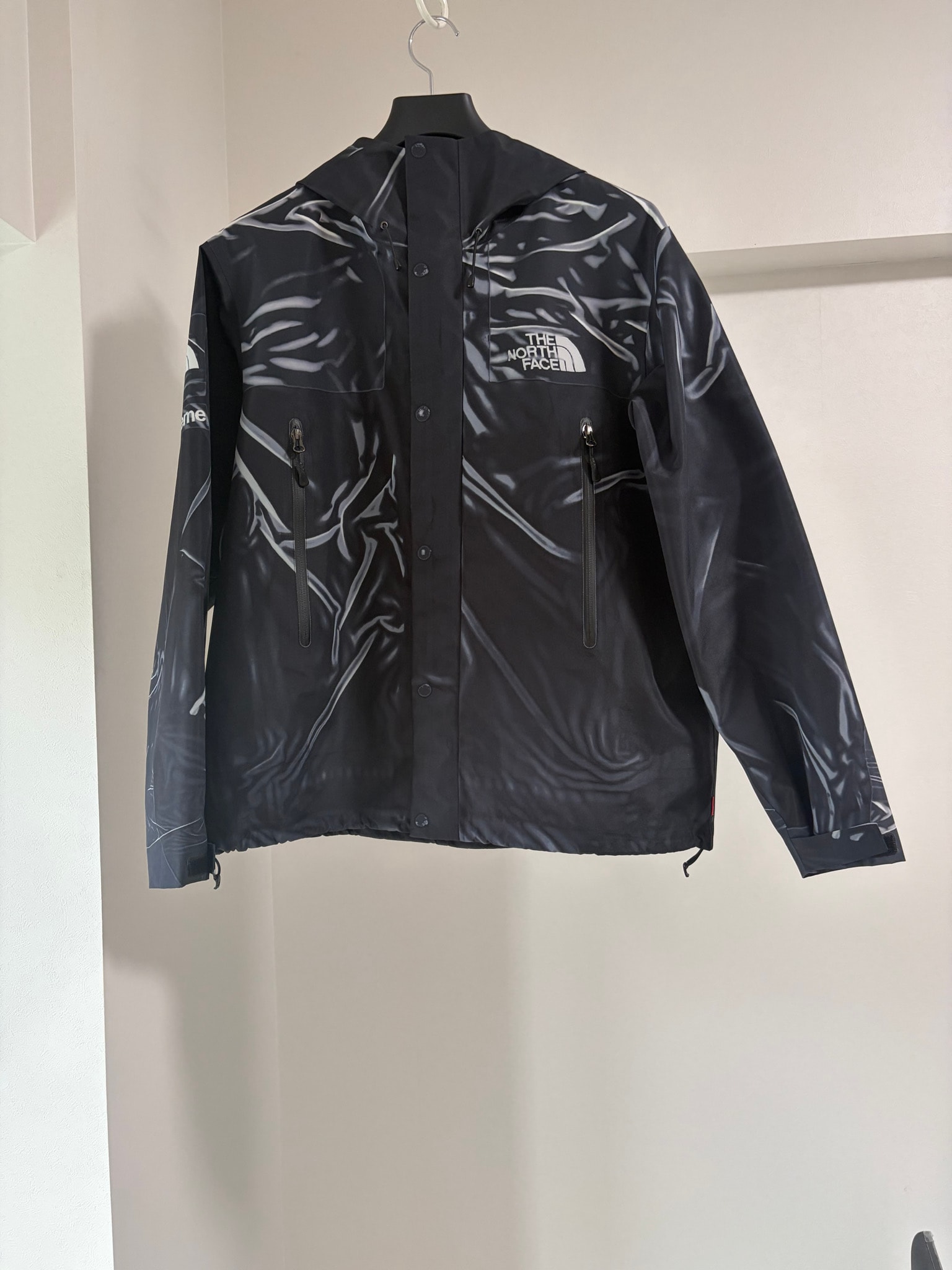 Supreme x The North Face Trompe Loeil Printed Taped Seam Shell Jacket "Black"