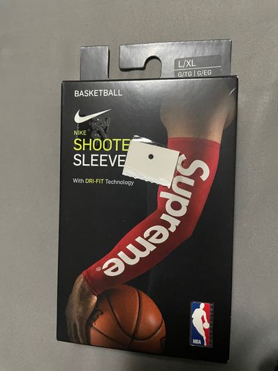 Supreme NIKE shooting sleeve L/XL