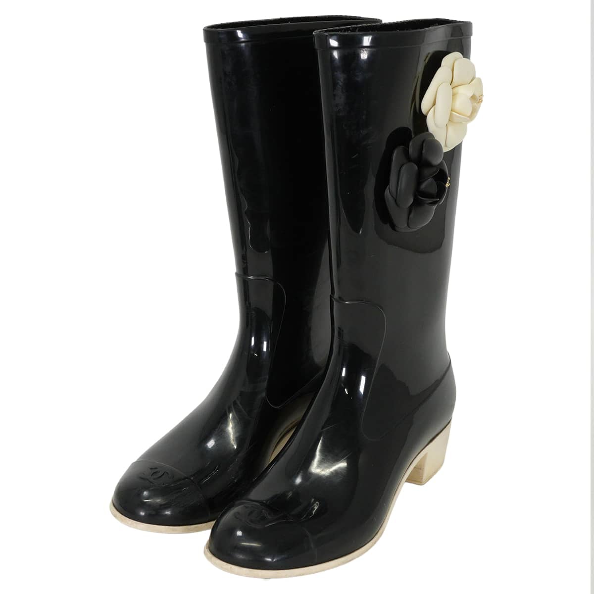 【渋谷並木橋店】CHANEL シャネル ブーツ レディース ロング レインブーツ カメリア ココマーク 黒 (ブラック)/白 (ホワイト) ラバー 24cm(#37) ゴールド金具 G26648 Aランク【中古】