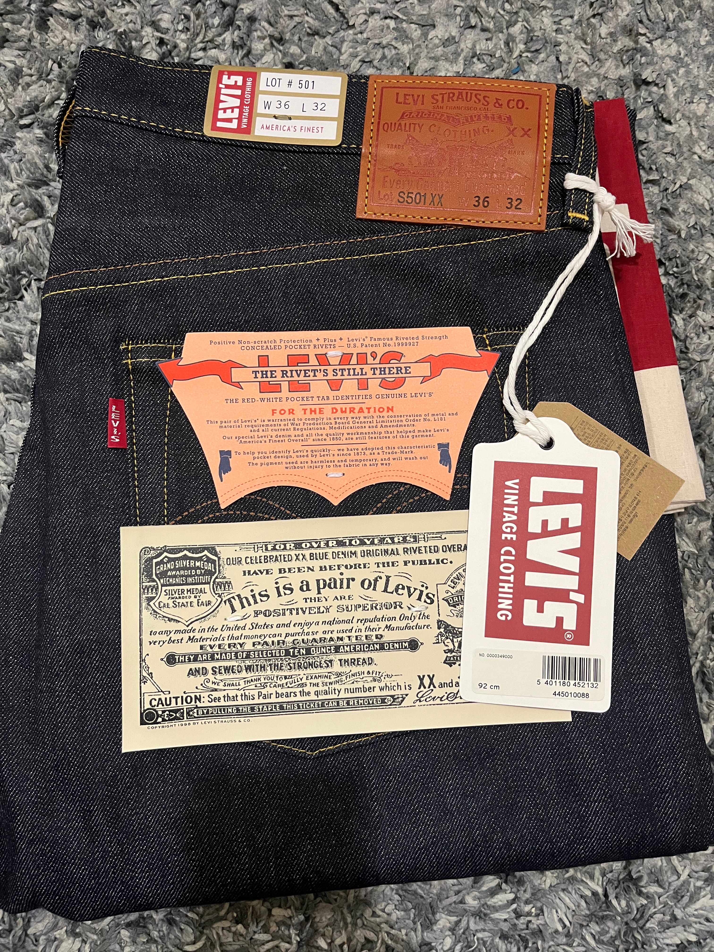 LEVI'S Vintage Clothing 1944 501 Jeans Rigid "Dark Indigo Blue"
