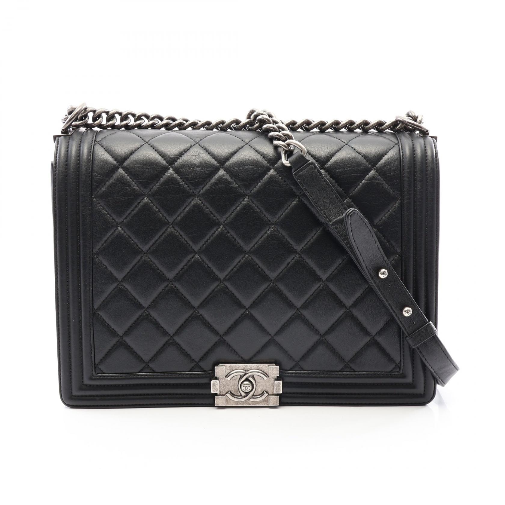 シャネル CHANEL ボーイシャネル ラージ マトラッセ ショルダーバッグ バッグ ラムスキン(羊革) レディース ブラック系 A67087 【中古】