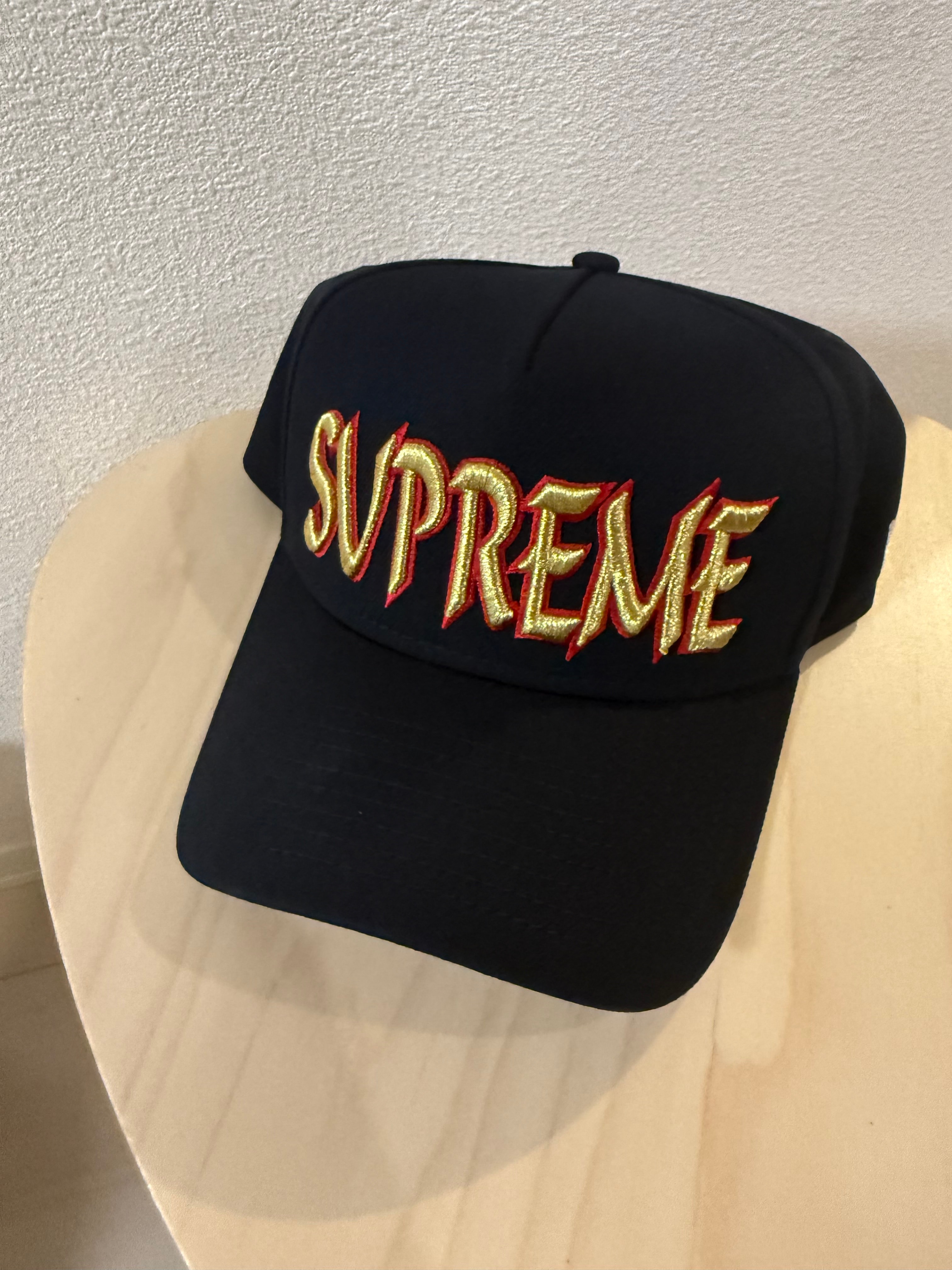 Supreme Sharp Spellout Adjustable New Era "Navy"