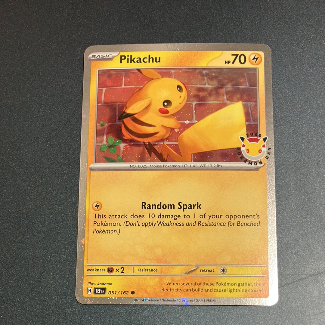 ピカチュウ C [TEF EN 051/162]【英語版】(メガエボリューション「ポケモンデイ 2026 コレクション」)