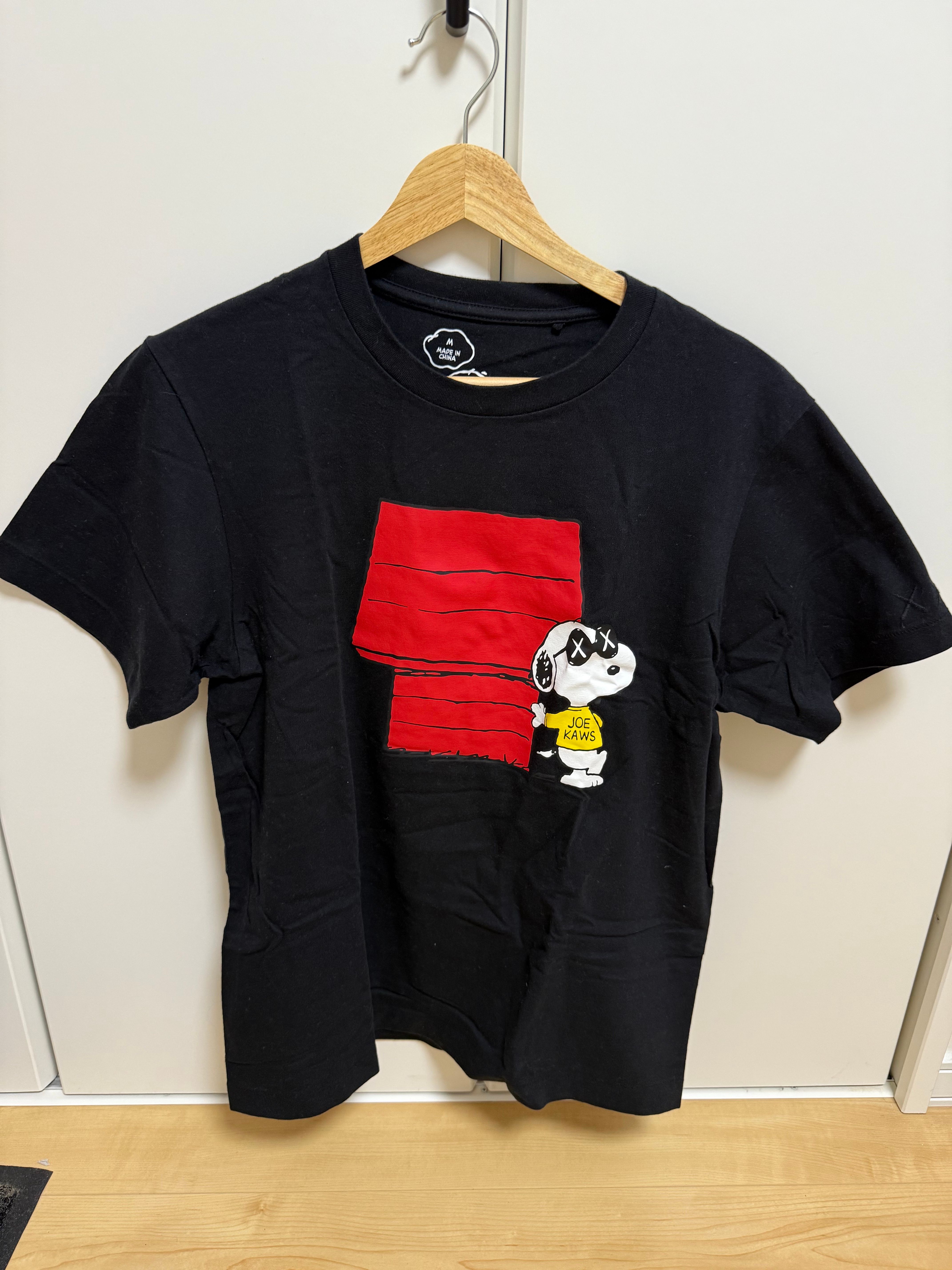 Uniqlo x KAWS x Peanuts Joe Kaws Doghouse Tee "Black"