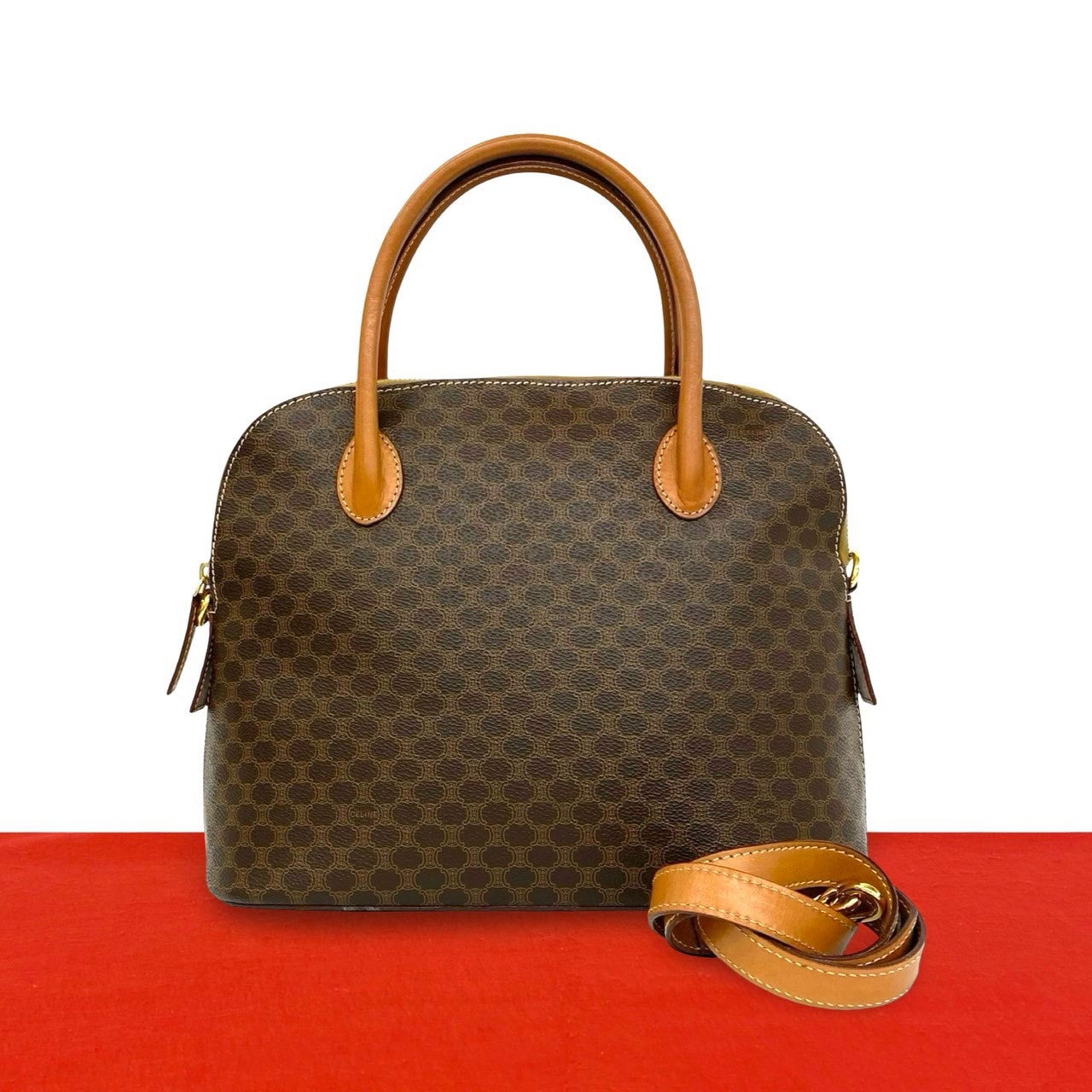 CELINE セリーヌ マカダム ブラゾン 柄 PVC レザー ショルダーバッグ ブラウン
32252