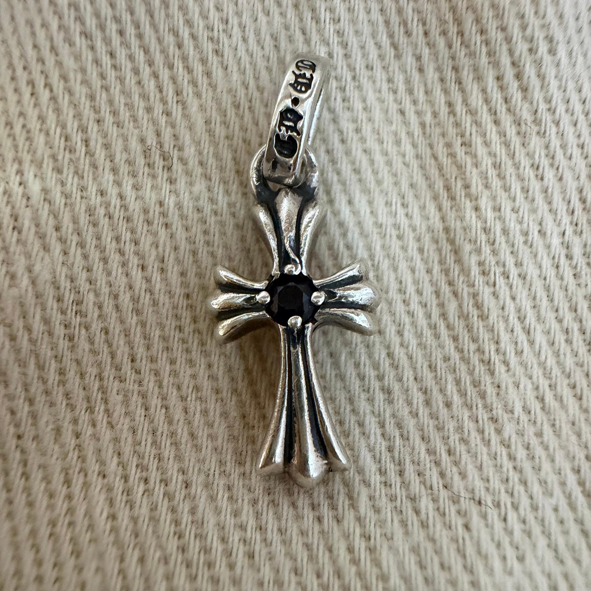 Chrome Hearts Cross Baby Fat 1 Sapphire Charm "Silver"