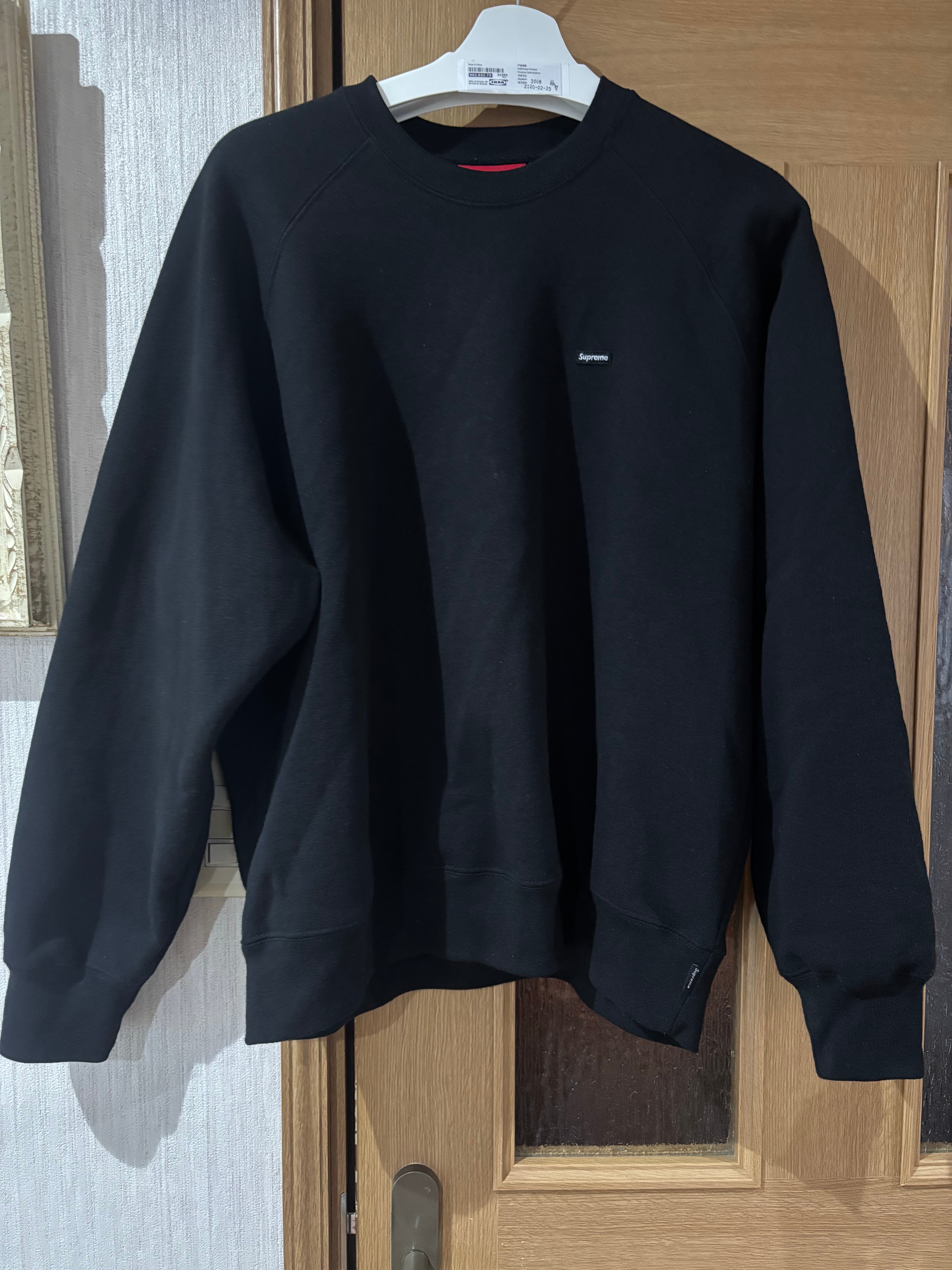 Supreme Small Box Raglan Crewneck 