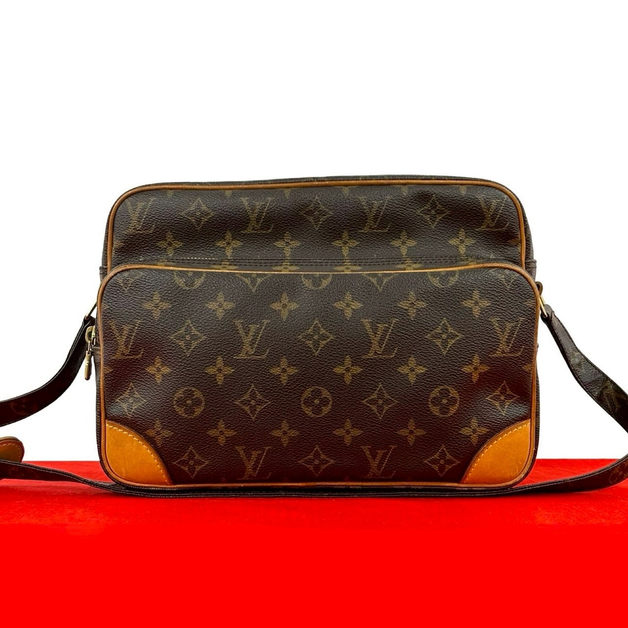 LOUIS VUITTON ルイヴィトン ナイル モノグラム PVC レザー ショルダーバッグ ブラウン
 393-6